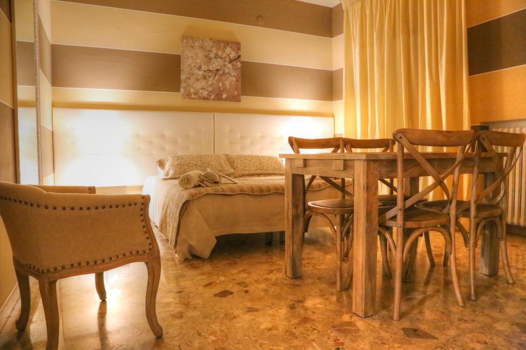 La Casetta Di Lina Rooms And Apartments Верона Екстер'єр фото